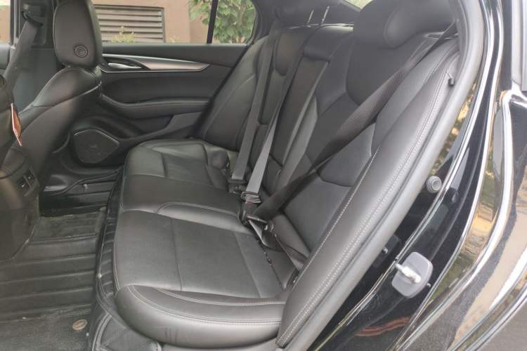 Used Cadillac CT5 2023 28T Luxury Edition (Standard Version) Left Rear Seat