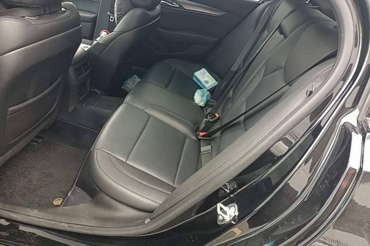 Used Cadillac CT5 2023 28T Luxury Edition (Standard Version) Left Rear Seat