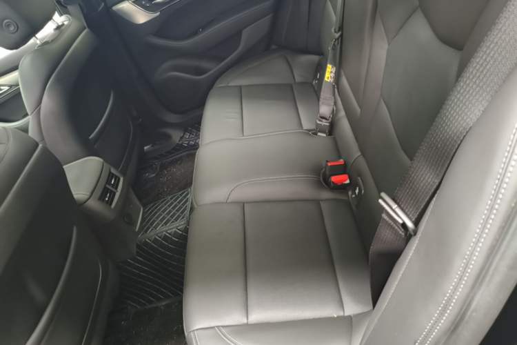 Used Cadillac CT5 2023 28T Luxury Edition (Standard Version) Left Rear Seat