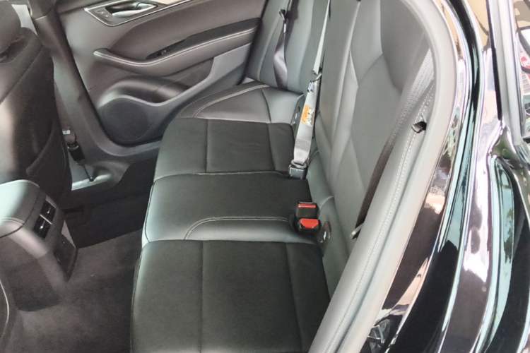 Used Cadillac CT5 2023 28T Luxury Edition (Standard Version) Left Rear Seat