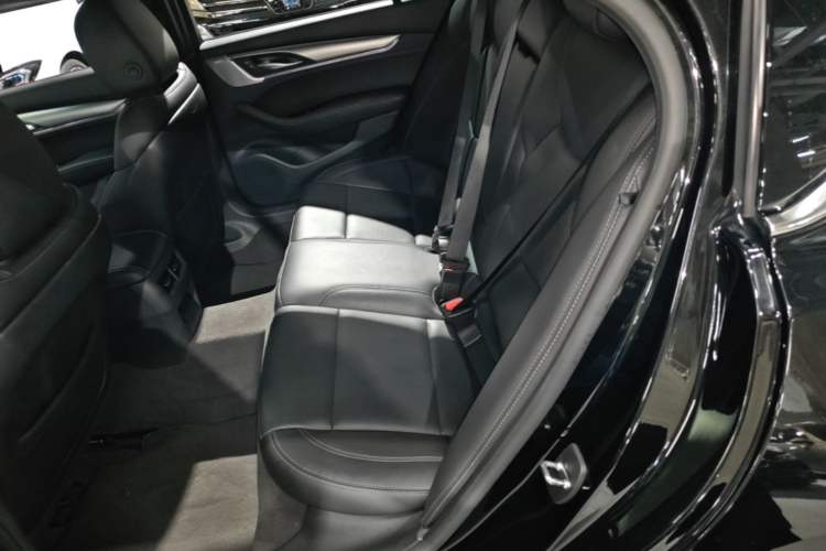Used Cadillac CT5 2023 28T Luxury Edition (Standard Version) Left Rear Seat