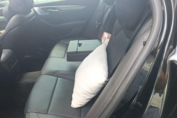 Used Cadillac CT5 2023 28T Luxury Edition (Standard Version) Left Rear Seat