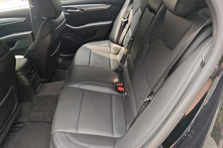 Used Cadillac CT5 2023 28T Luxury Edition (Standard Version) Left Rear Seat