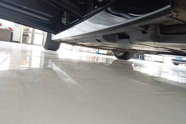 Used Cadillac CT5 2023 28T Luxury Edition (Standard Version) Left Side Sill