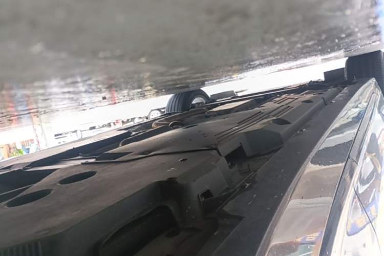 Used Cadillac CT5 2023 28T Luxury Edition (Standard Version) Left Side Sill