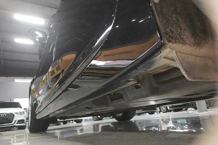 Used Cadillac CT5 2023 28T Luxury Edition (Standard Version) Left Side Sill