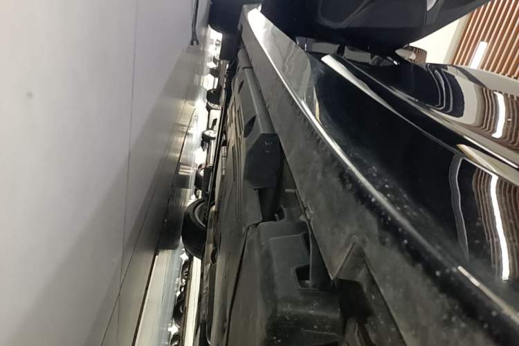 Used Cadillac CT5 2023 28T Luxury Edition (Standard Version) Left Side Sill