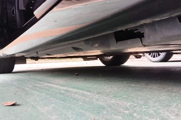 Used Cadillac CT5 2023 28T Luxury Edition (Standard Version) Left Side Sill