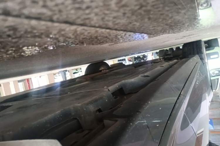 Used Cadillac CT5 2023 28T Luxury Edition (Standard Version) Left Side Sill