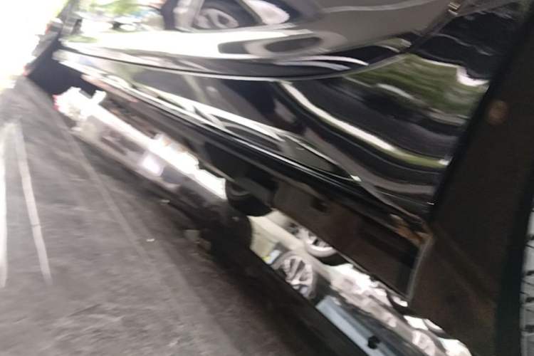 Used Cadillac CT5 2023 28T Prestige Model Left Side Sill