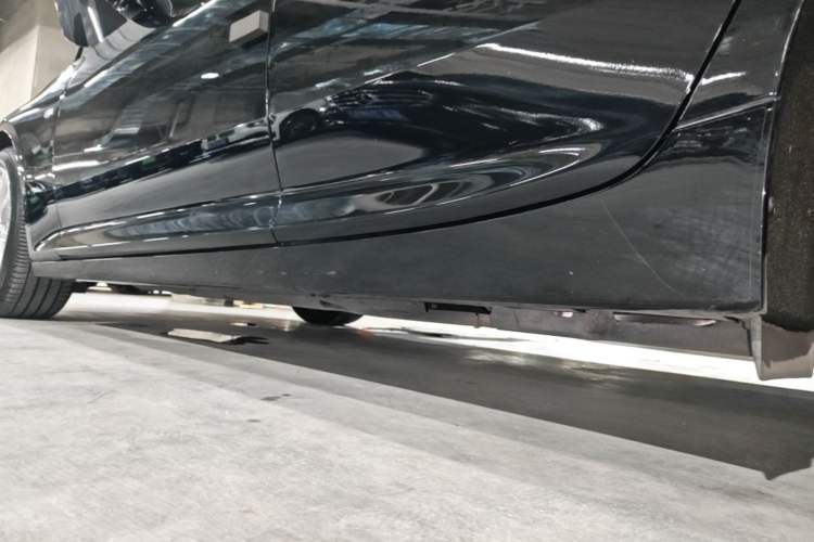 Used Cadillac CT5 2023 28T Luxury Edition (Standard Version) Left Side Sill