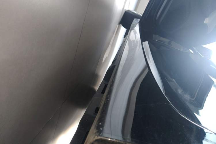 Used Cadillac CT5 2023 28T Luxury Edition (Standard Version) Left Side Sill