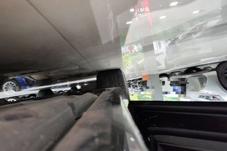 Used Cadillac CT5 2023 28T Luxury Edition (Standard Version) Left Side Sill