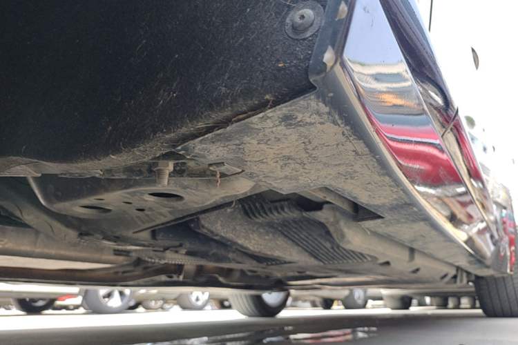 Used Cadillac CT5 2023 28T Luxury Edition (Standard Version) Left Side Sill