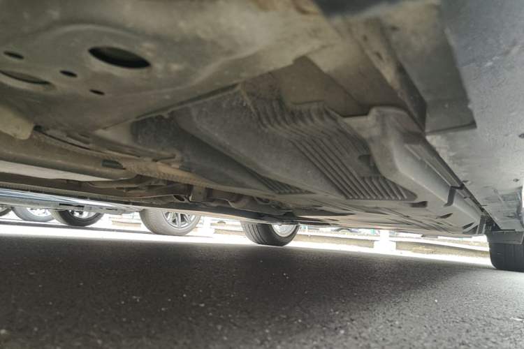 Used Cadillac CT5 2023 28T Luxury Edition (Standard Version) Left Side Sill