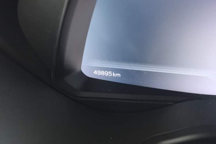Used Cadillac CT5 2023 28T Luxury Edition (Standard Version) Odometer Close Up