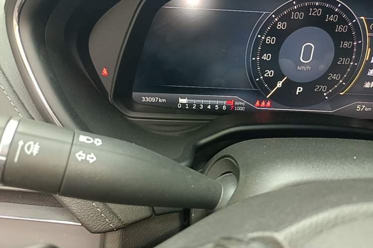 Used Cadillac CT5 2023 28T Luxury Edition (Standard Version) Odometer Close Up