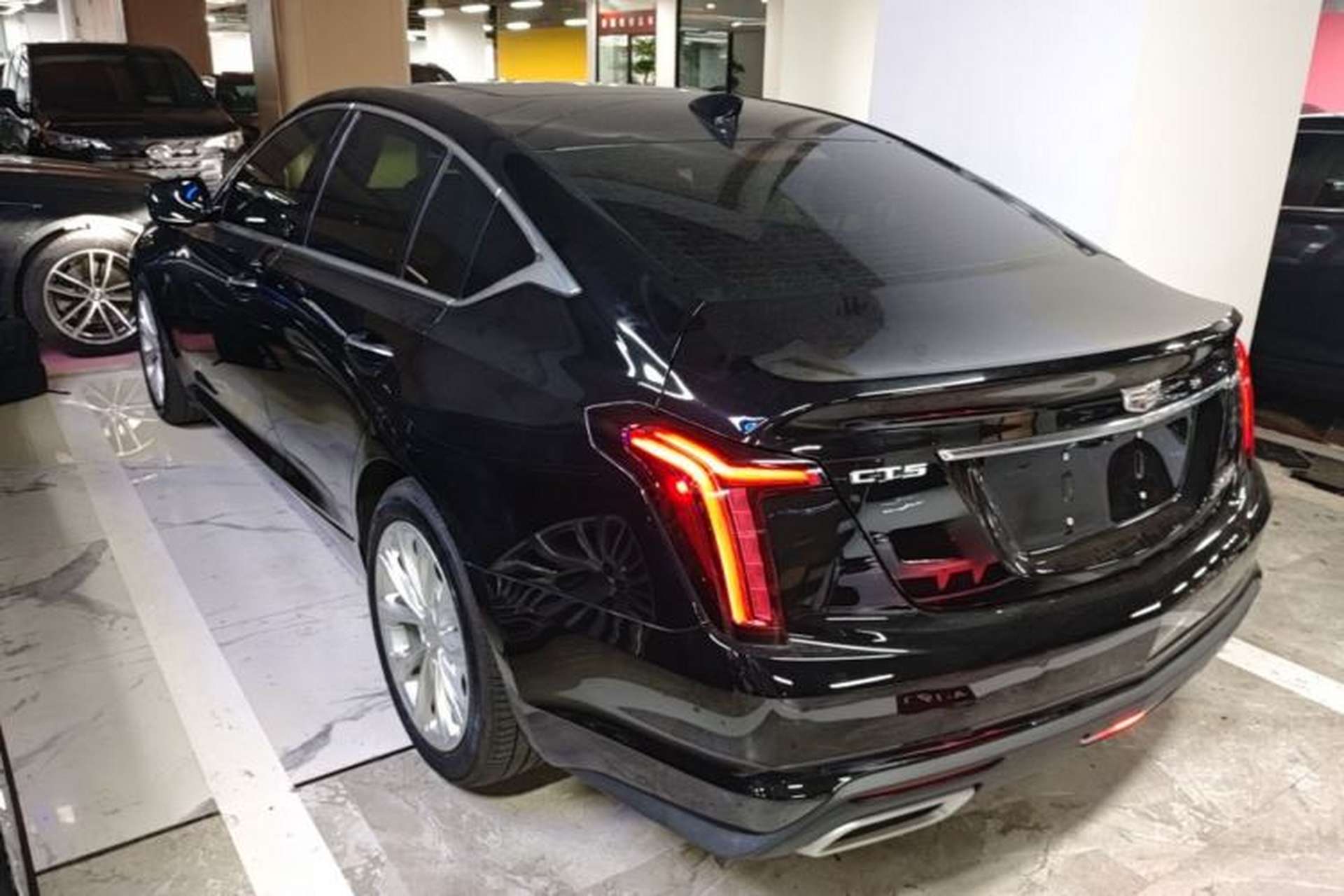 Used Cadillac CT5 2023 28T Luxury Edition (Standard Version) Rear Left 45 Deg
