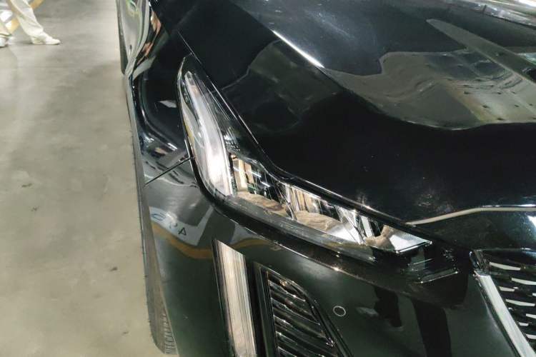 Used Cadillac CT5 2023 28T Luxury Edition (Standard Version) Right Front Headlight