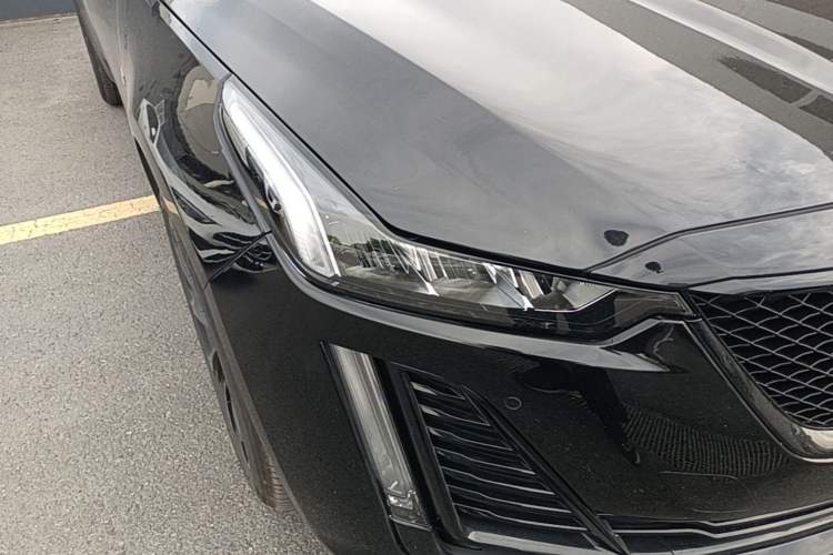 Used Cadillac CT5 2023 28T Luxury Edition (Standard Version) Right Front Headlight