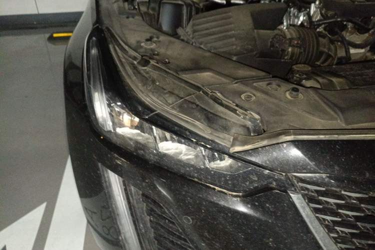 Used Cadillac CT5 2023 28T Luxury Edition (Standard Version) Right Front Headlight