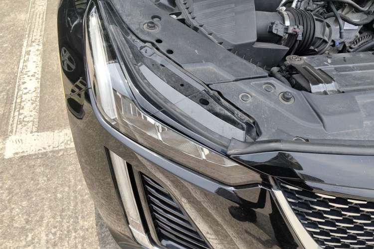 Used Cadillac CT5 2023 28T Luxury Edition (Standard Version) Right Front Headlight