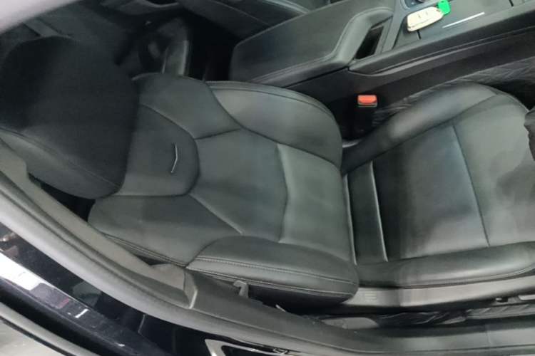 Used Cadillac CT5 2023 28T Luxury Edition (Standard Version) Right Front Seat