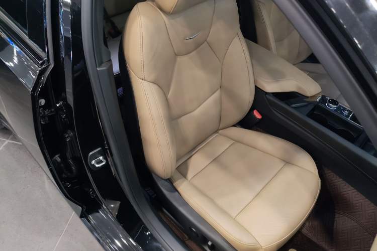 Used Cadillac CT5 2023 28T Prestige Model Right Front Seat