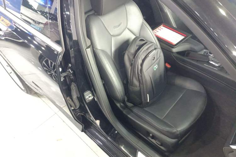 Used Cadillac CT5 2023 28T Luxury Edition (Standard Version) Right Front Seat