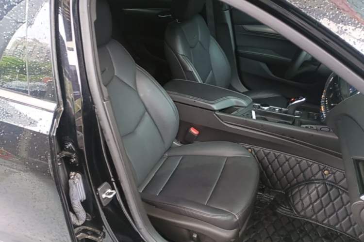 Used Cadillac CT5 2023 28T Luxury Edition (Standard Version) Right Front Seat