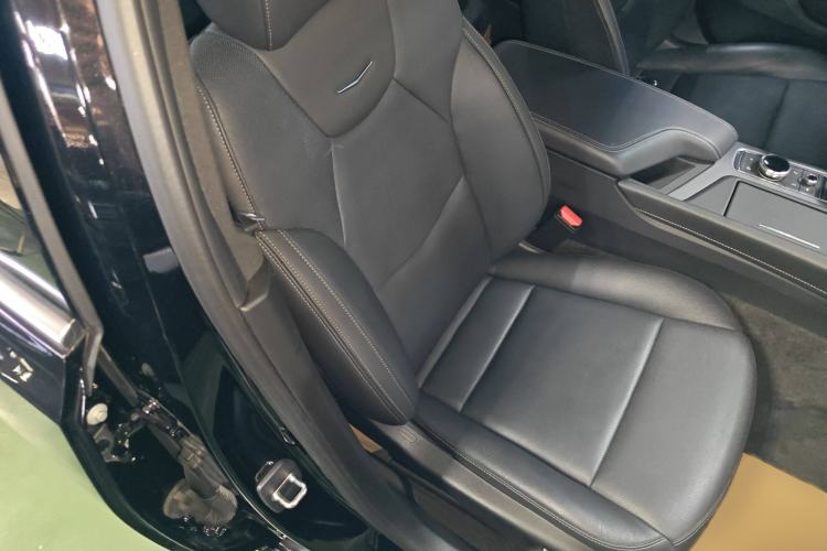 Used Cadillac CT5 2023 28T Luxury Edition (Standard Version) Right Front Seat