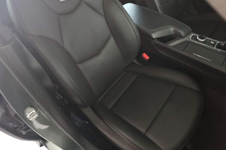 Used Cadillac CT5 2023 28T Luxury Edition (Standard Version) Right Front Seat