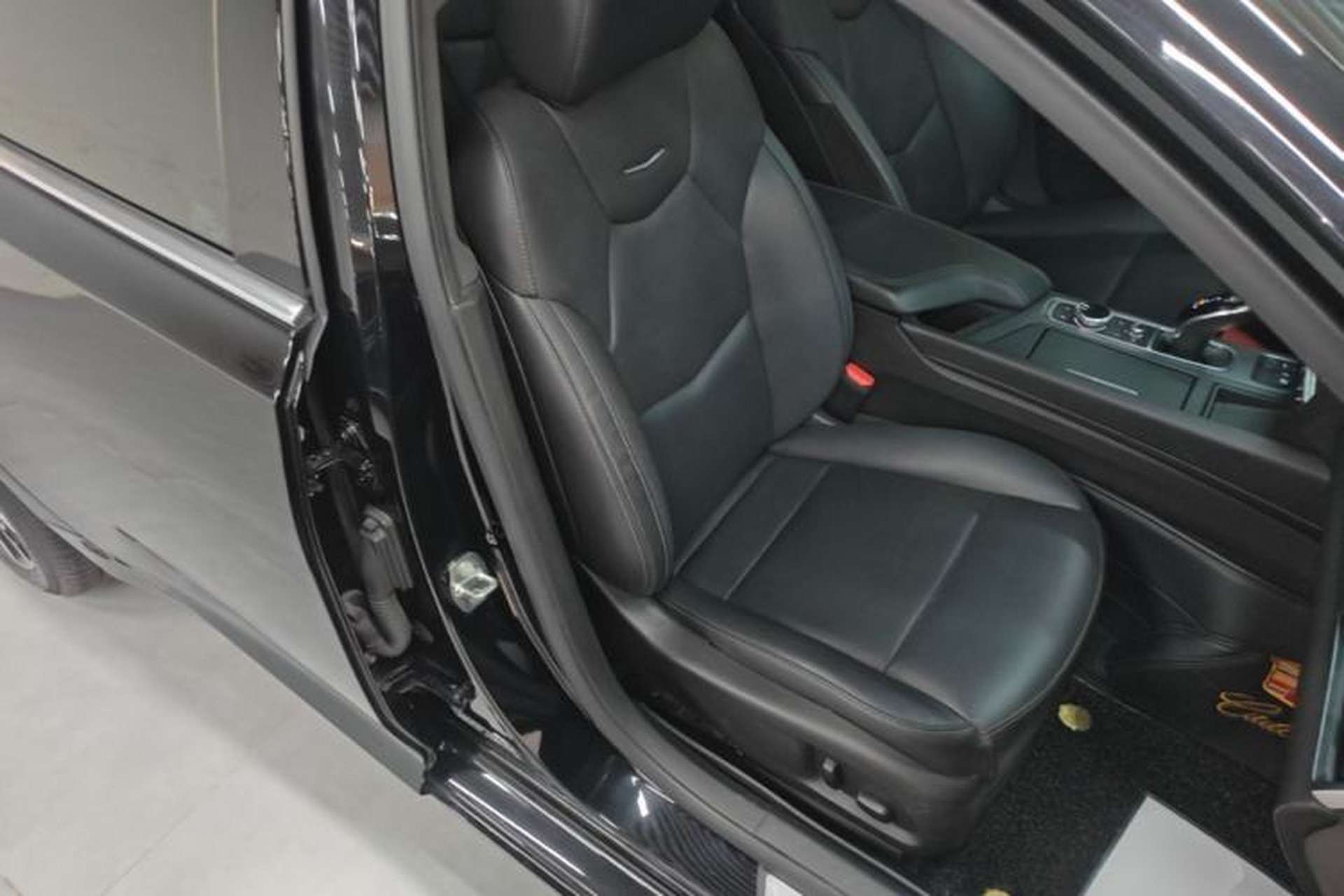 Used Cadillac CT5 2023 28T Luxury Edition (Standard Version) Right Front Seat
