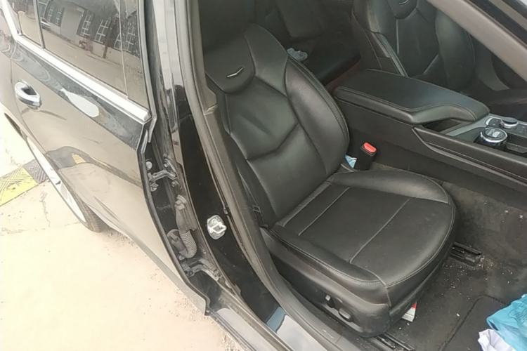 Used Cadillac CT5 2023 28T Luxury Edition (Standard Version) Right Front Seat