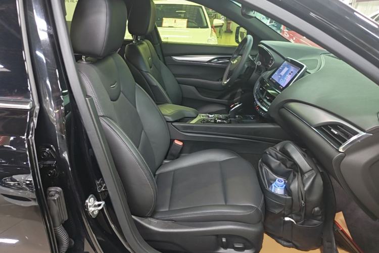 Used Cadillac CT5 2023 28T Luxury Edition (Standard Version) Right Front Seat