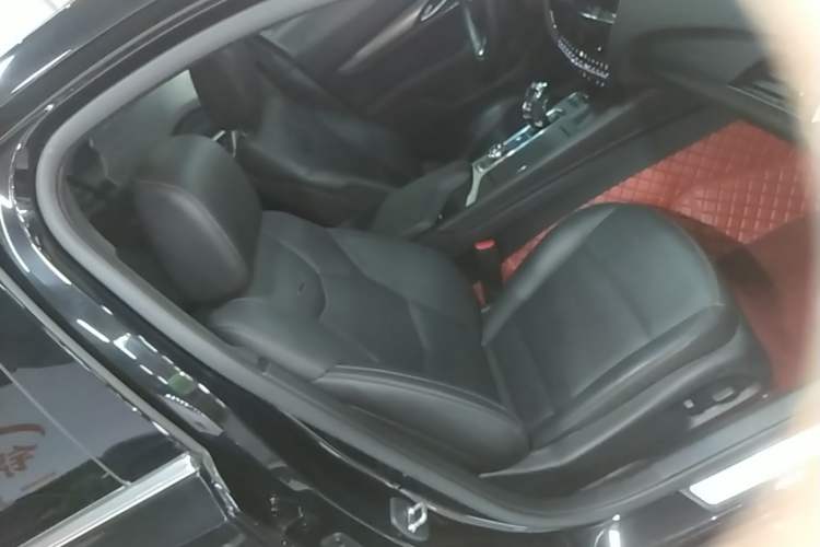 Used Cadillac CT5 2023 28T Luxury Edition (Standard Version) Right Front Seat
