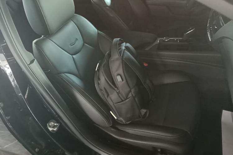 Used Cadillac CT5 2023 28T Luxury Edition (Standard Version) Right Front Seat