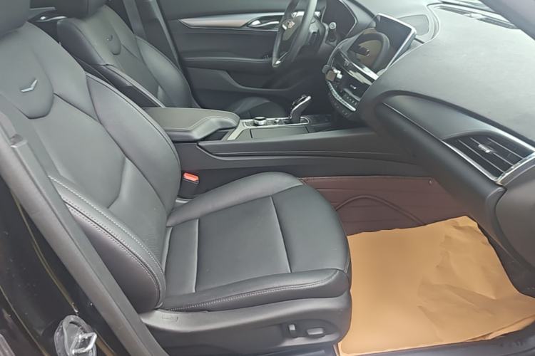 Used Cadillac CT5 2023 28T Luxury Edition (Standard Version) Right Front Seat