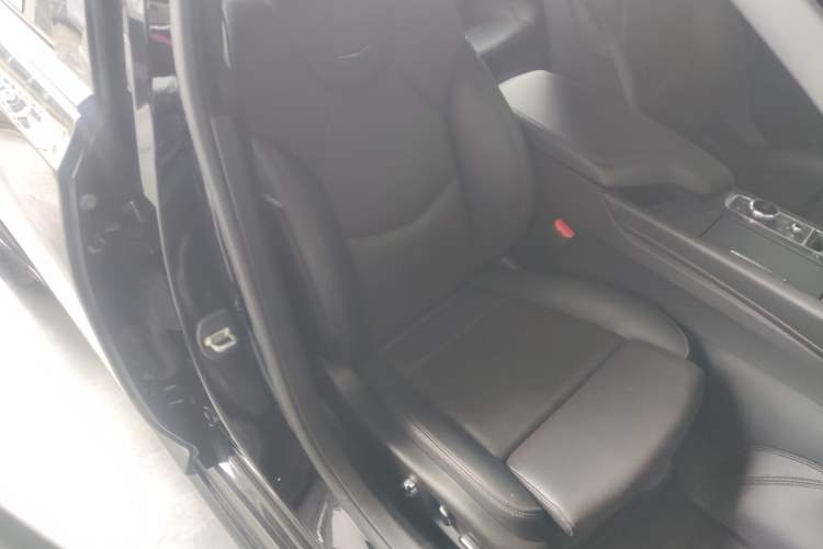 Used Cadillac CT5 2023 28T Platinum Edition Right Front Seat