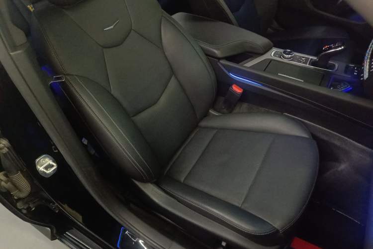 Used Cadillac CT5 2023 28T Luxury Edition (Standard Version) Right Front Seat