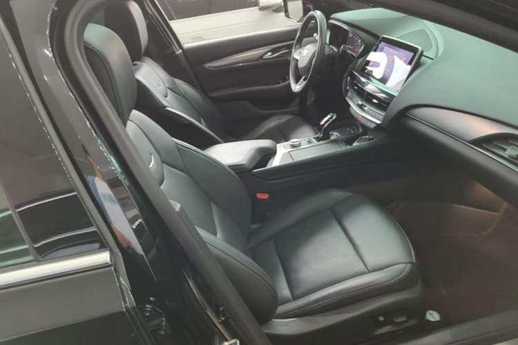 Used Cadillac CT5 2023 28T Luxury Edition (Standard Version) Right Front Seat