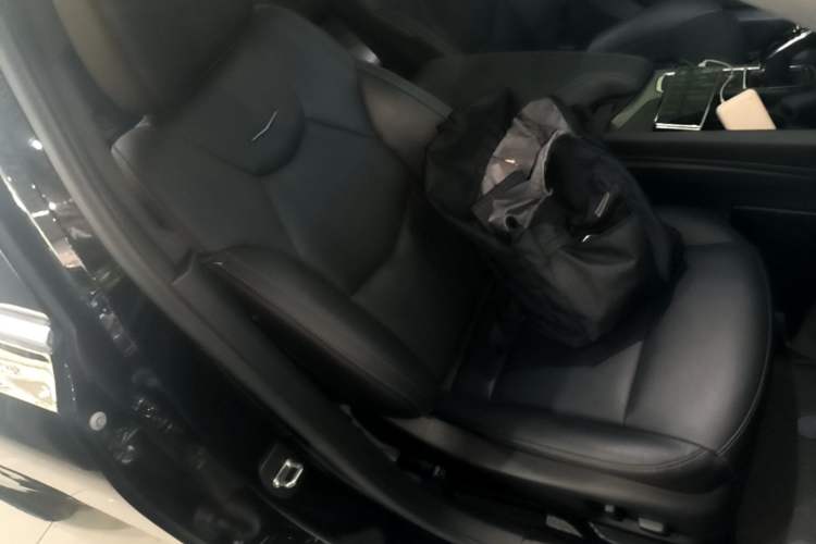 Used Cadillac CT5 2023 28T Luxury Edition (Standard Version) Right Front Seat