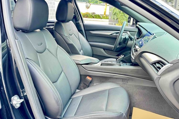Used Cadillac CT5 2023 28T Luxury Edition (Standard Version) Right Front Seat