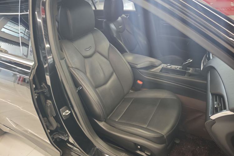 Used Cadillac CT5 2023 28T Prestige Model Right Front Seat