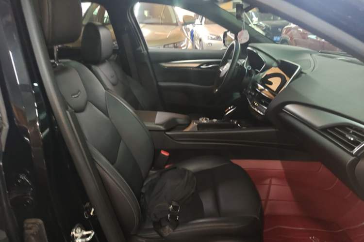 Used Cadillac CT5 2023 28T Luxury Edition (Standard Version) Right Front Seat
