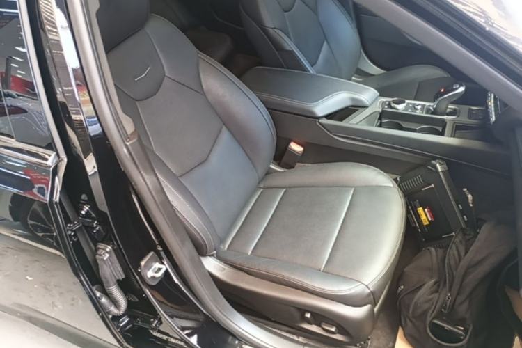 Used Cadillac CT5 2023 28T Luxury Edition (Standard Version) Right Front Seat