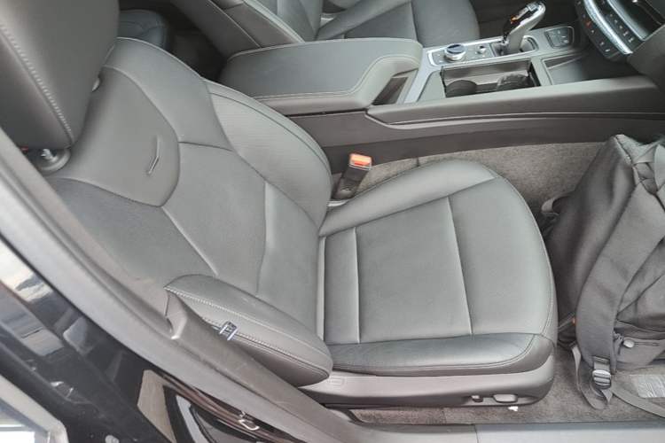 Used Cadillac CT5 2023 28T Luxury Edition (Standard Version) Right Front Seat