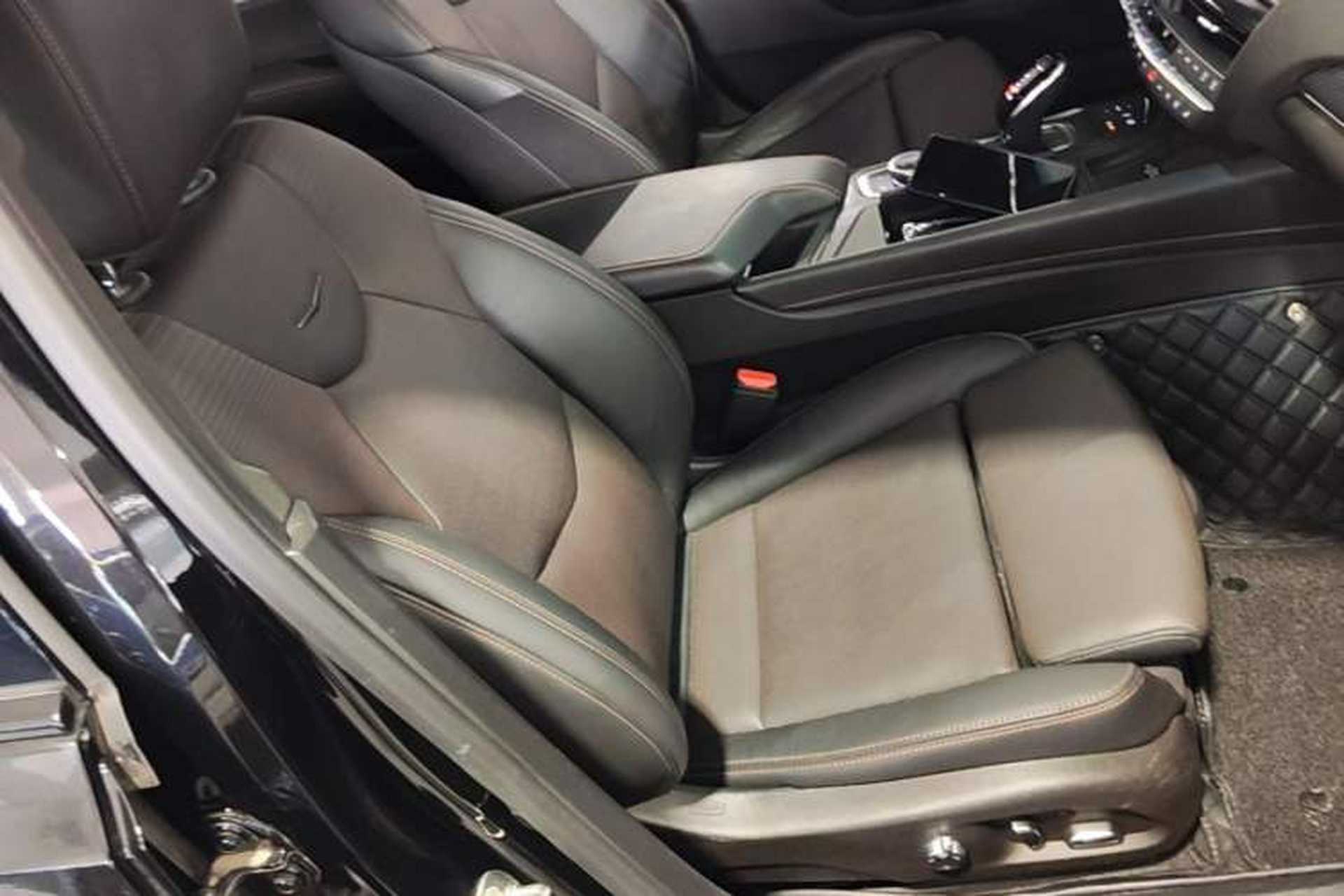Used Cadillac CT5 2023 28T Platinum Edition Right Front Seat