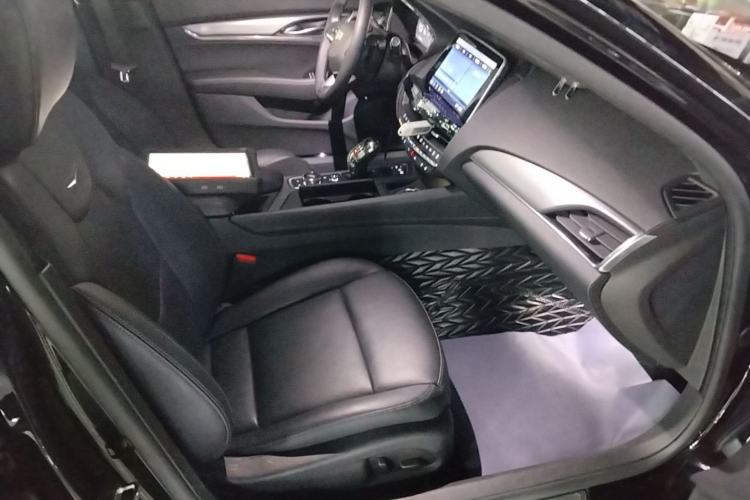 Used Cadillac CT5 2023 28T Luxury Edition (Standard Version) Right Front Seat