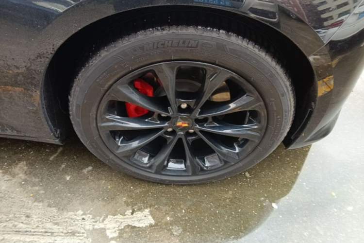 Used Cadillac CT5 2023 28T Luxury Edition (Standard Version) Right Front Wheel Hub